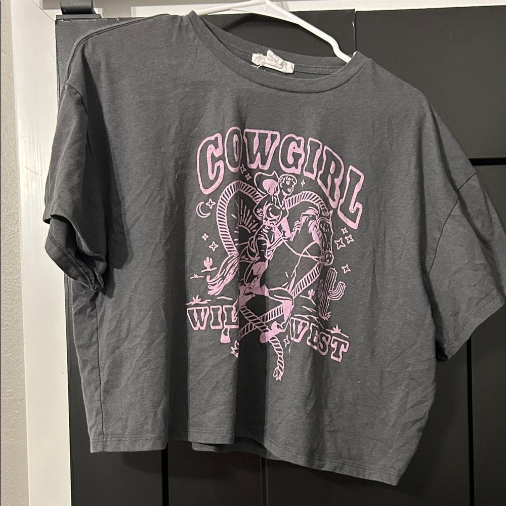 Gray Cowgirl Graphic T-Shirt